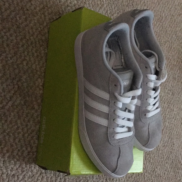 adidas courtset grey
